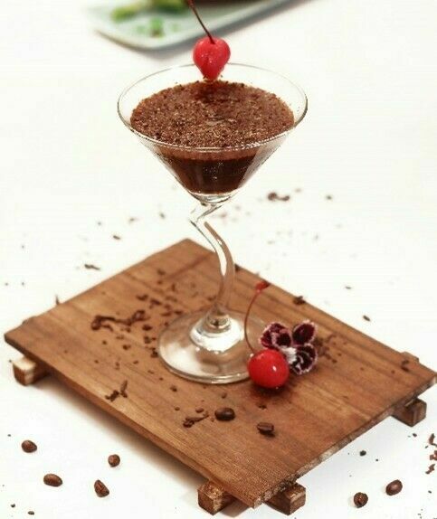 Chocolate liqueur does contain alcohol