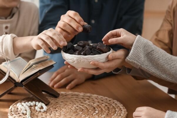 Sahur, iftar and fasting during the month of Ramadan